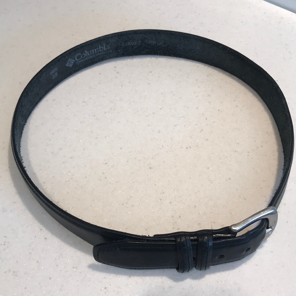 Columbia black leather belt